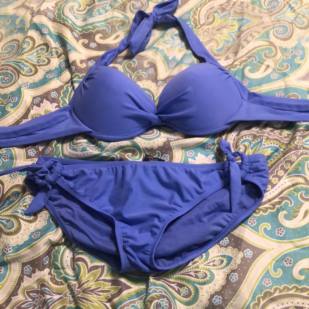 Tahiti 2 piece bathing suit size medium